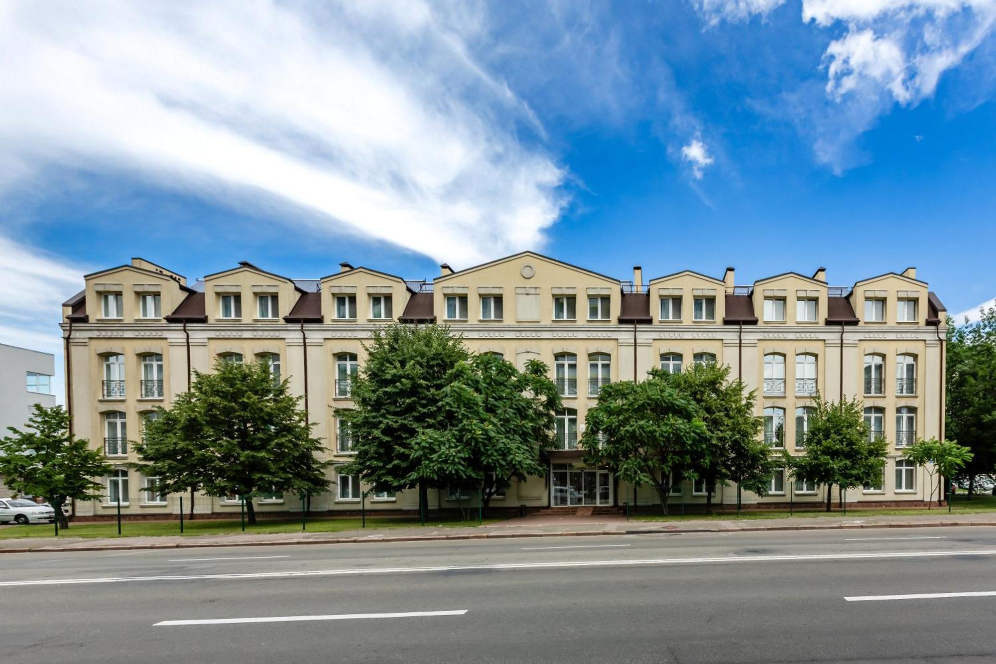 Practicotel Kiev Exteriör bild